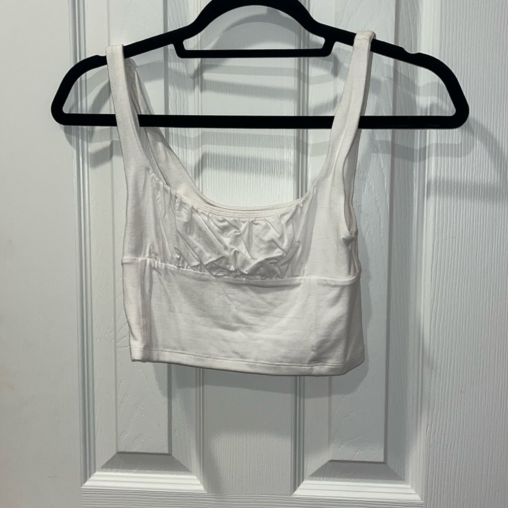 Aritzia Wilfred Free Tank